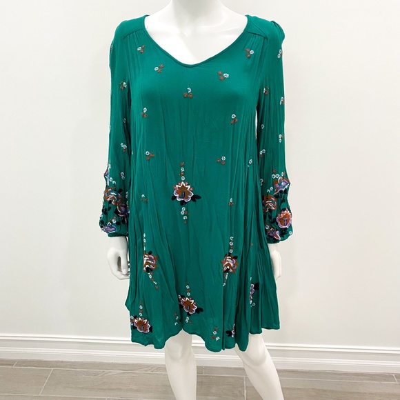 Free People Oxford Embroidered Shift Mini Tunic Dress in Green Combo Size S - Picture 2 of 10